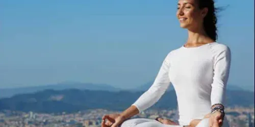 Yoga si mindfulness